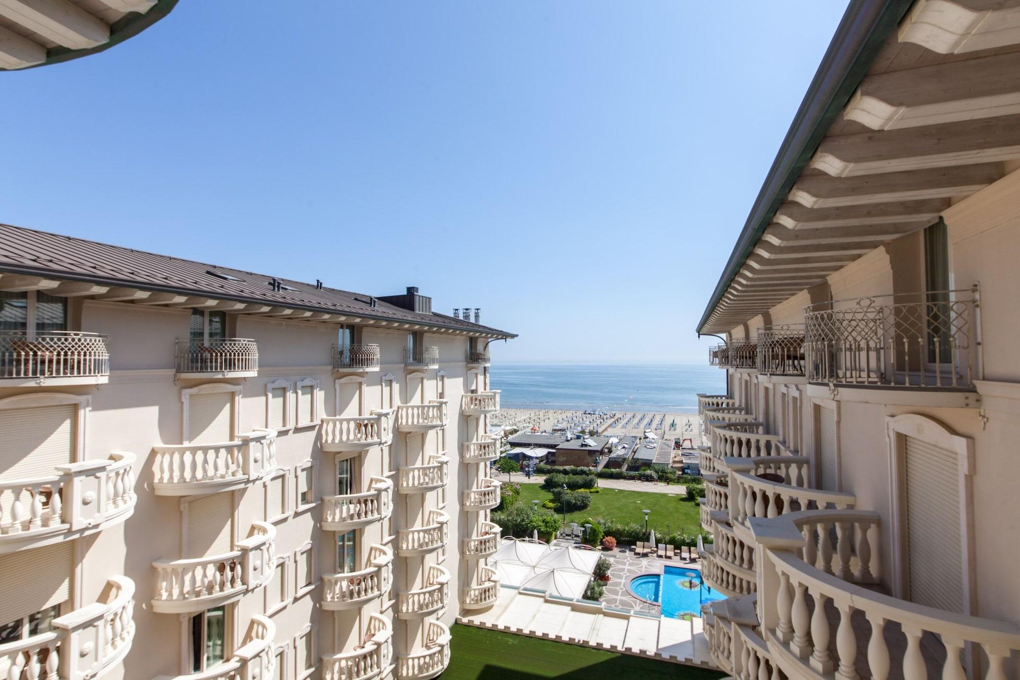 Palace Hotel Milano Marittima Exteriör bild