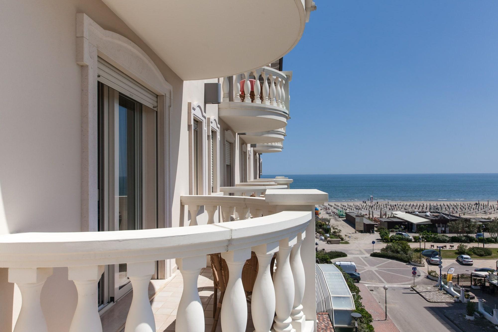 Palace Hotel Milano Marittima Exteriör bild