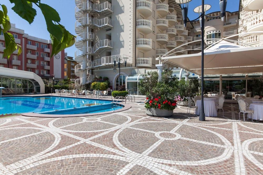 Palace Hotel Milano Marittima Exteriör bild