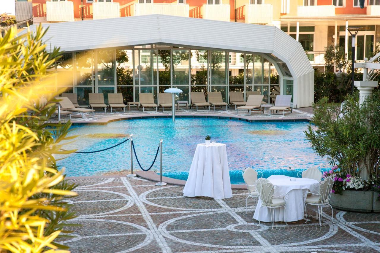 Palace Hotel Milano Marittima Exteriör bild