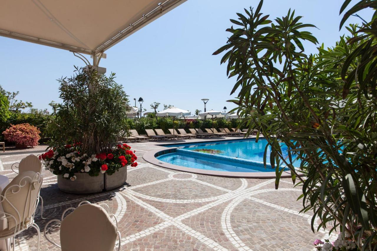 Palace Hotel Milano Marittima Exteriör bild